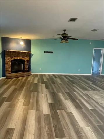 15773 SE Highway 42 Weirsdale FL 32195