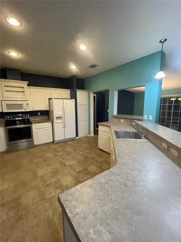 15773 SE Highway 42 Weirsdale FL 32195