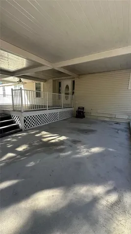 15773 SE Highway 42 Weirsdale FL 32195