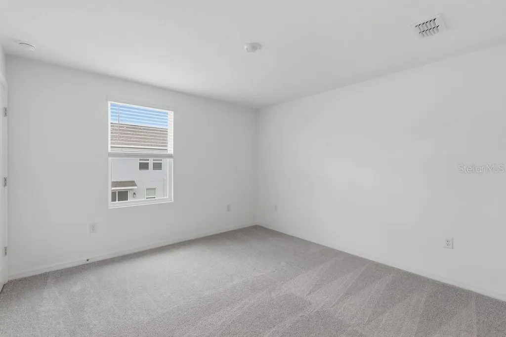 2936 Skyline Loop Kissimmee FL 34758
