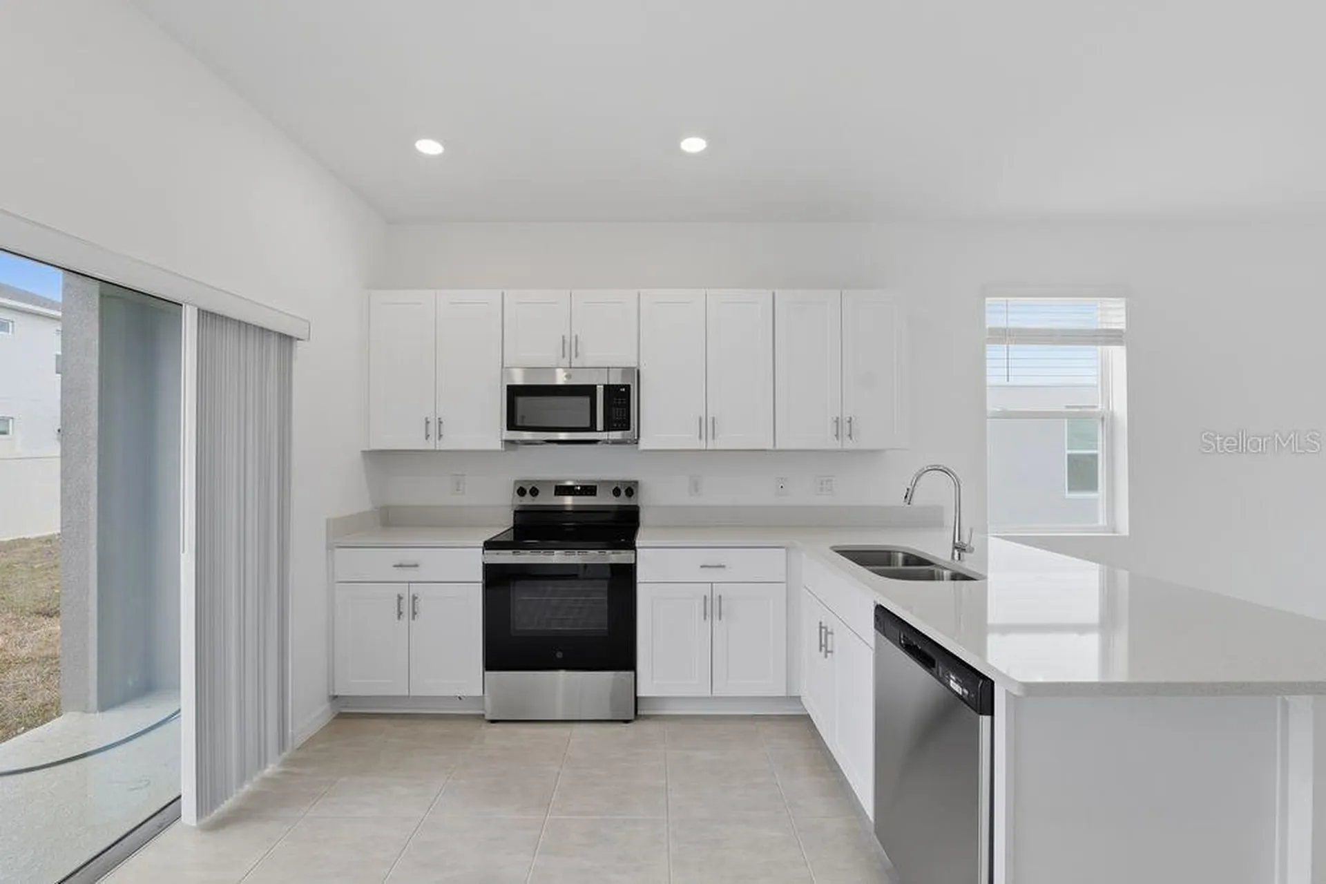 2936 Skyline Loop Kissimmee FL 34758