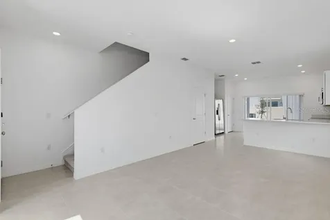 2936 Skyline Loop Kissimmee FL 34758