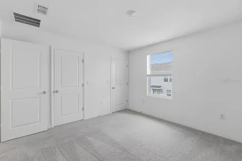 2936 Skyline Loop Kissimmee FL 34758