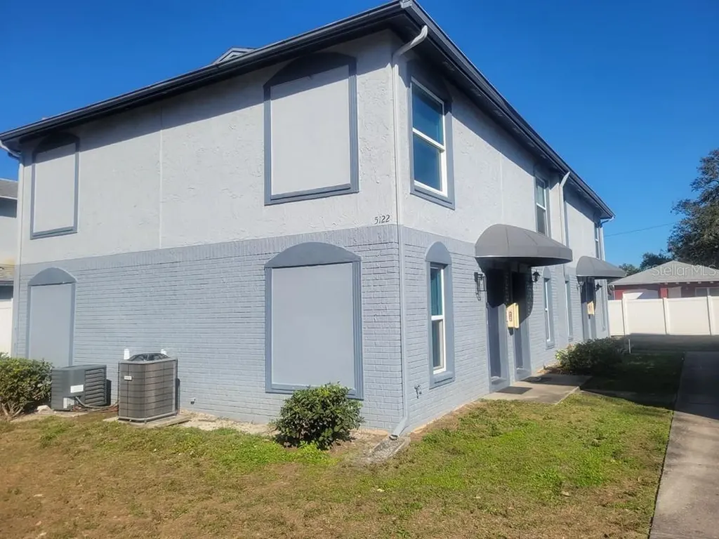 5122 Temple Heights Road Tampa FL 33617
