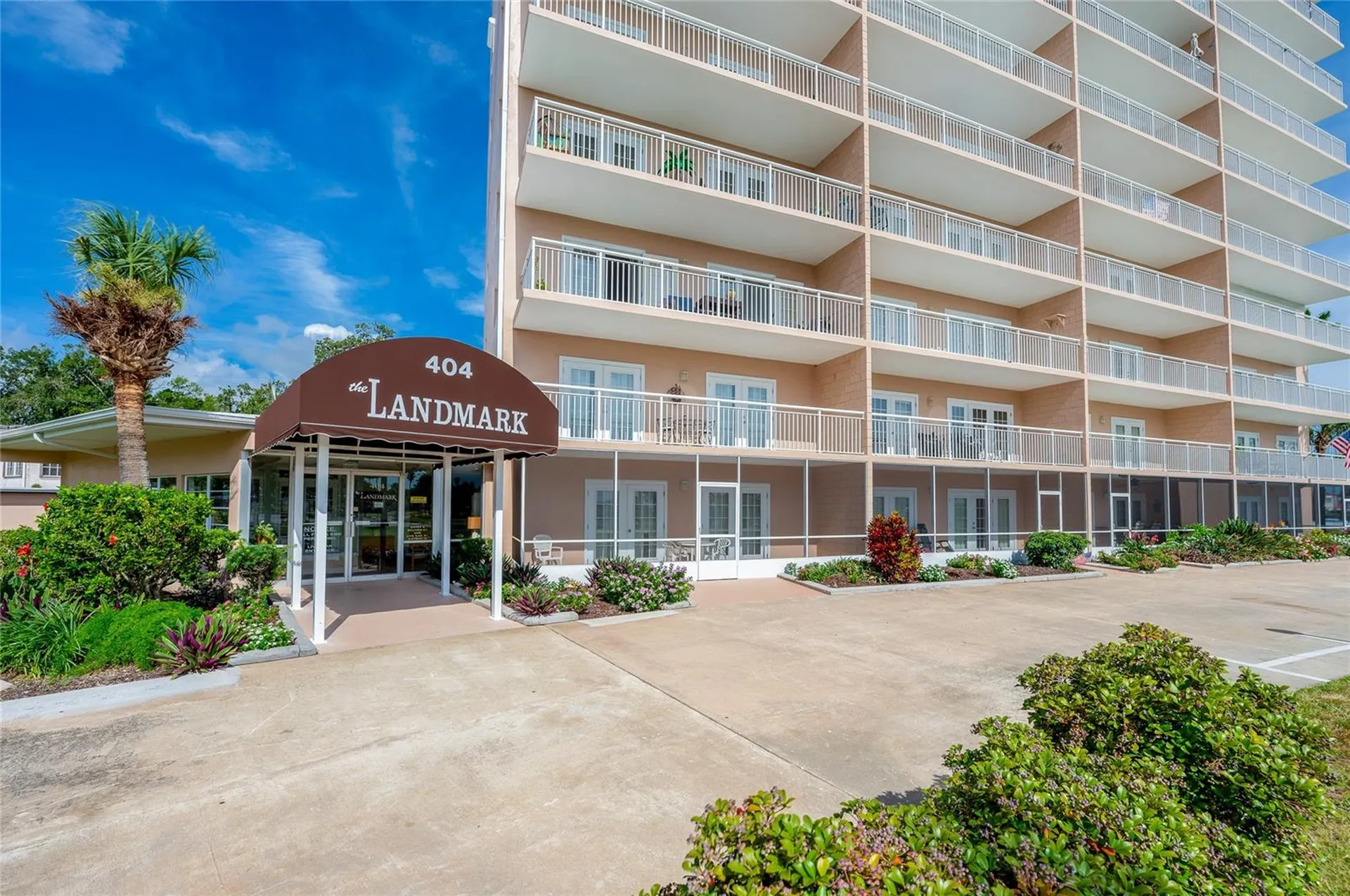 404 S Beach Street Daytona Beach FL 32114
