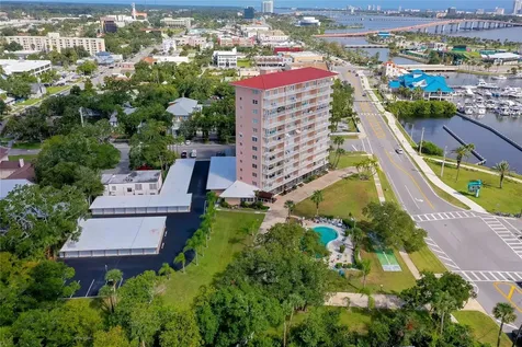 404 S Beach Street Daytona Beach FL 32114