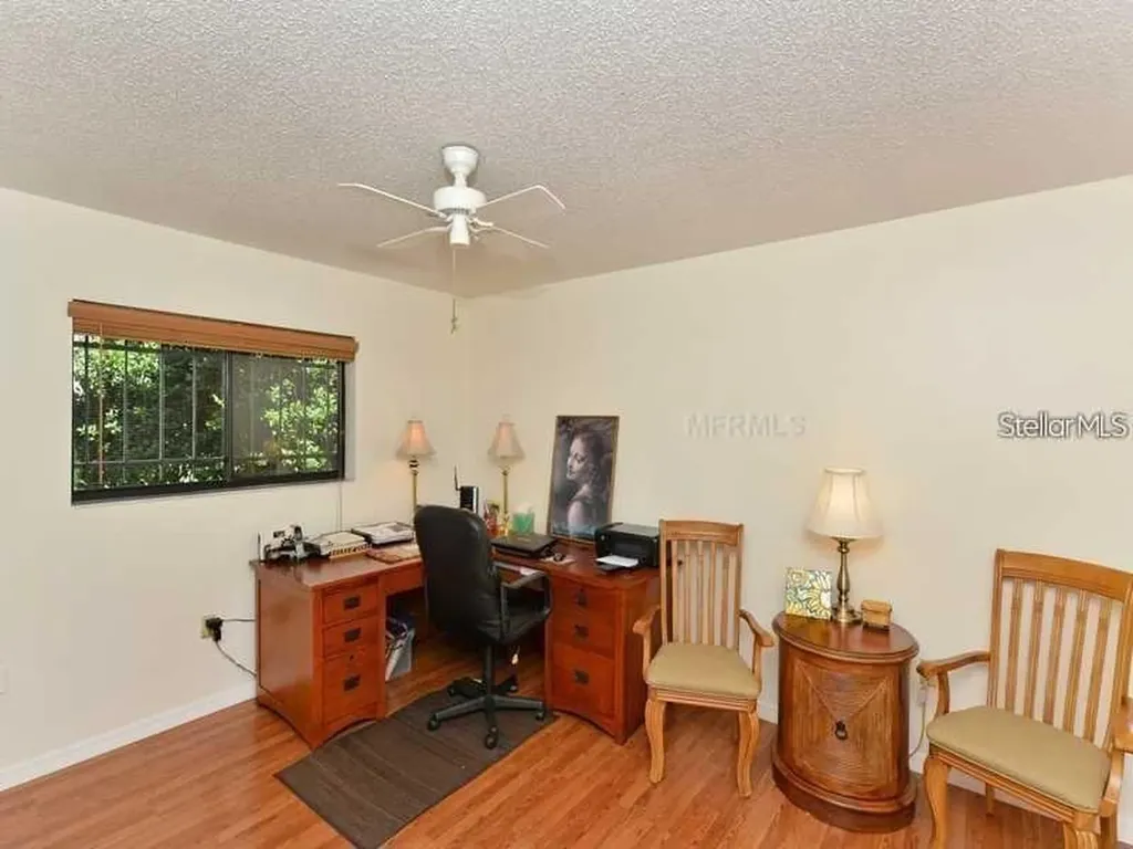 4841 Palm Aire Drive Sarasota FL 34243