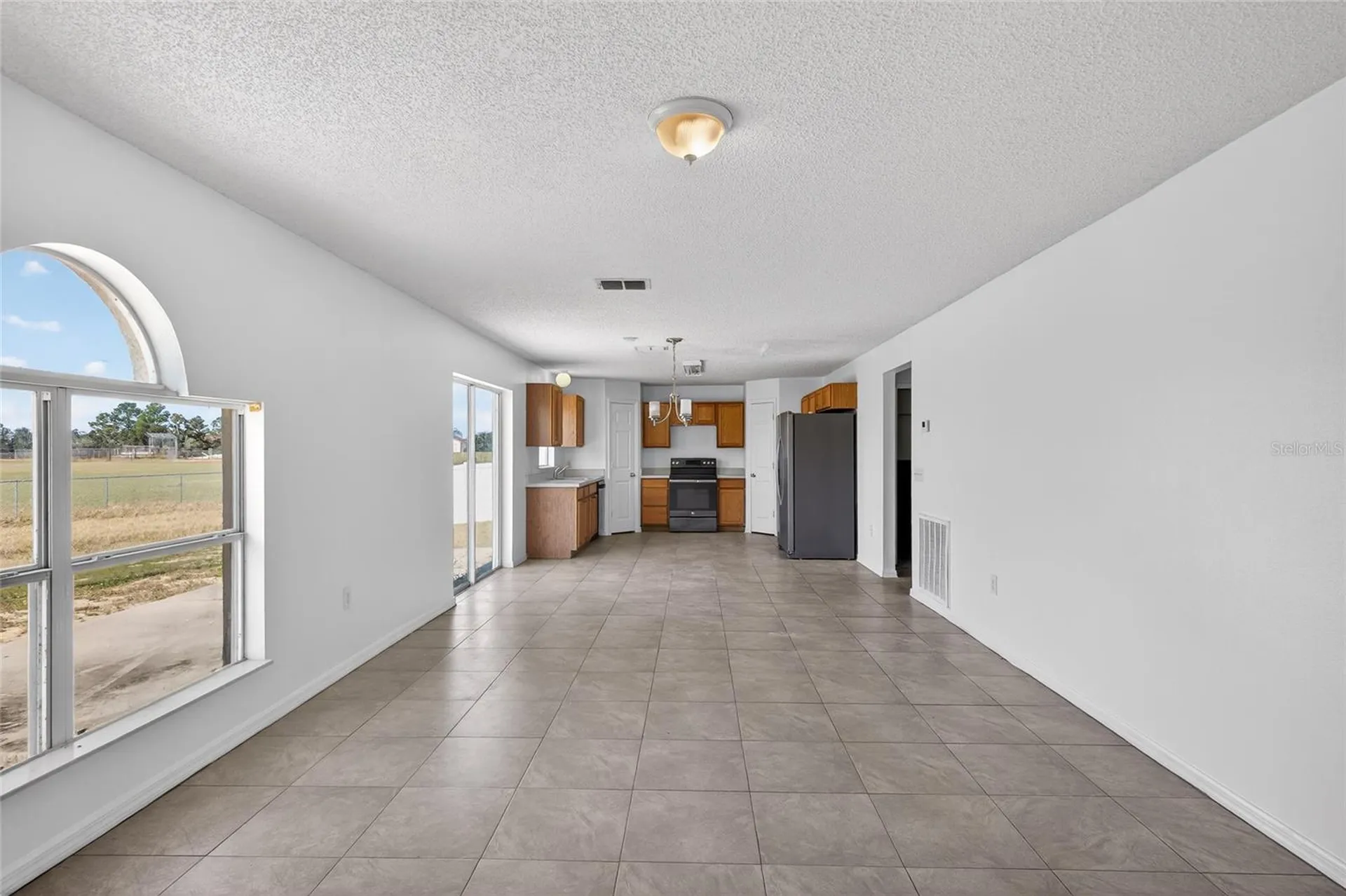 1906 Lakeview Lane Kissimmee FL 34759