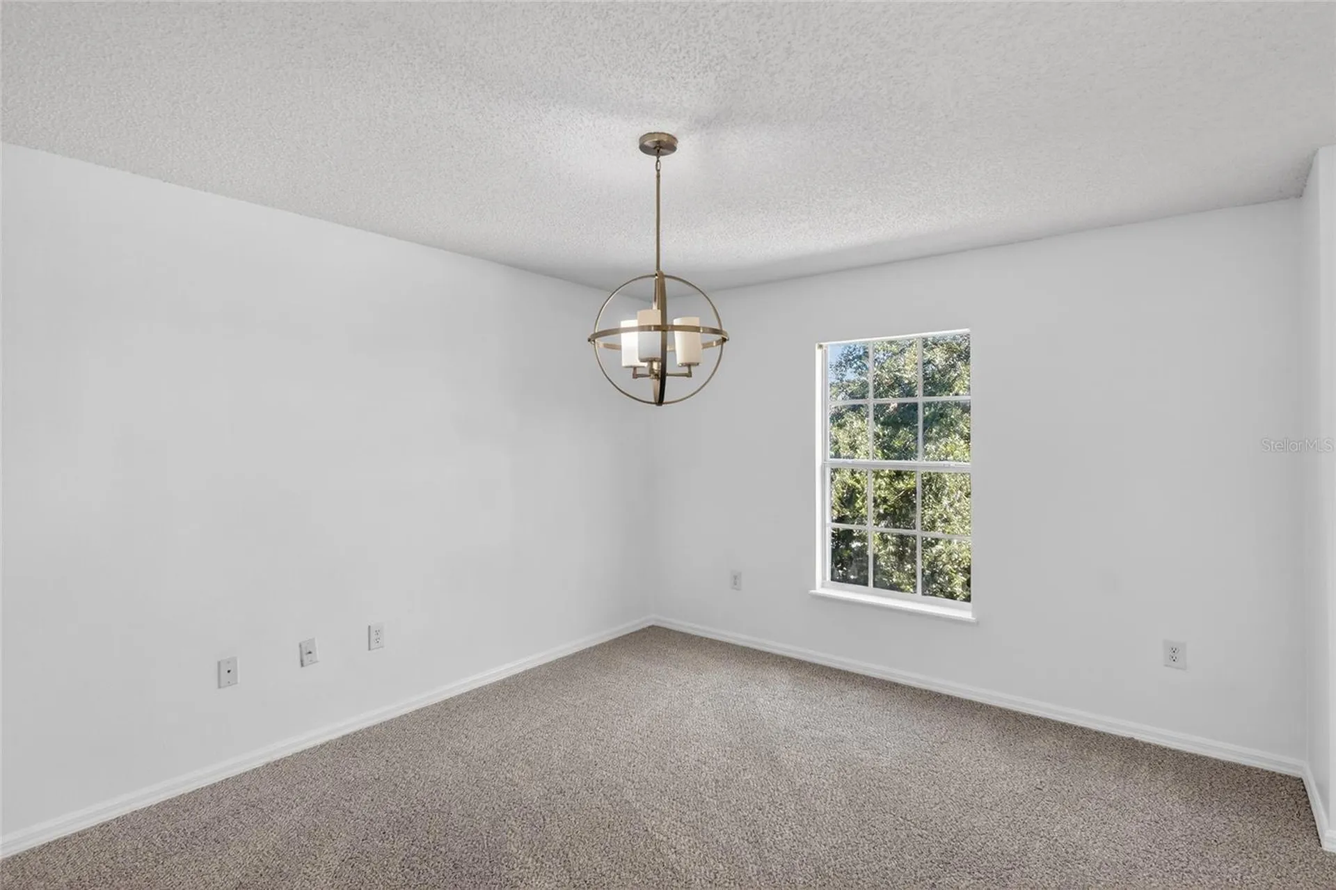 1906 Lakeview Lane Kissimmee FL 34759