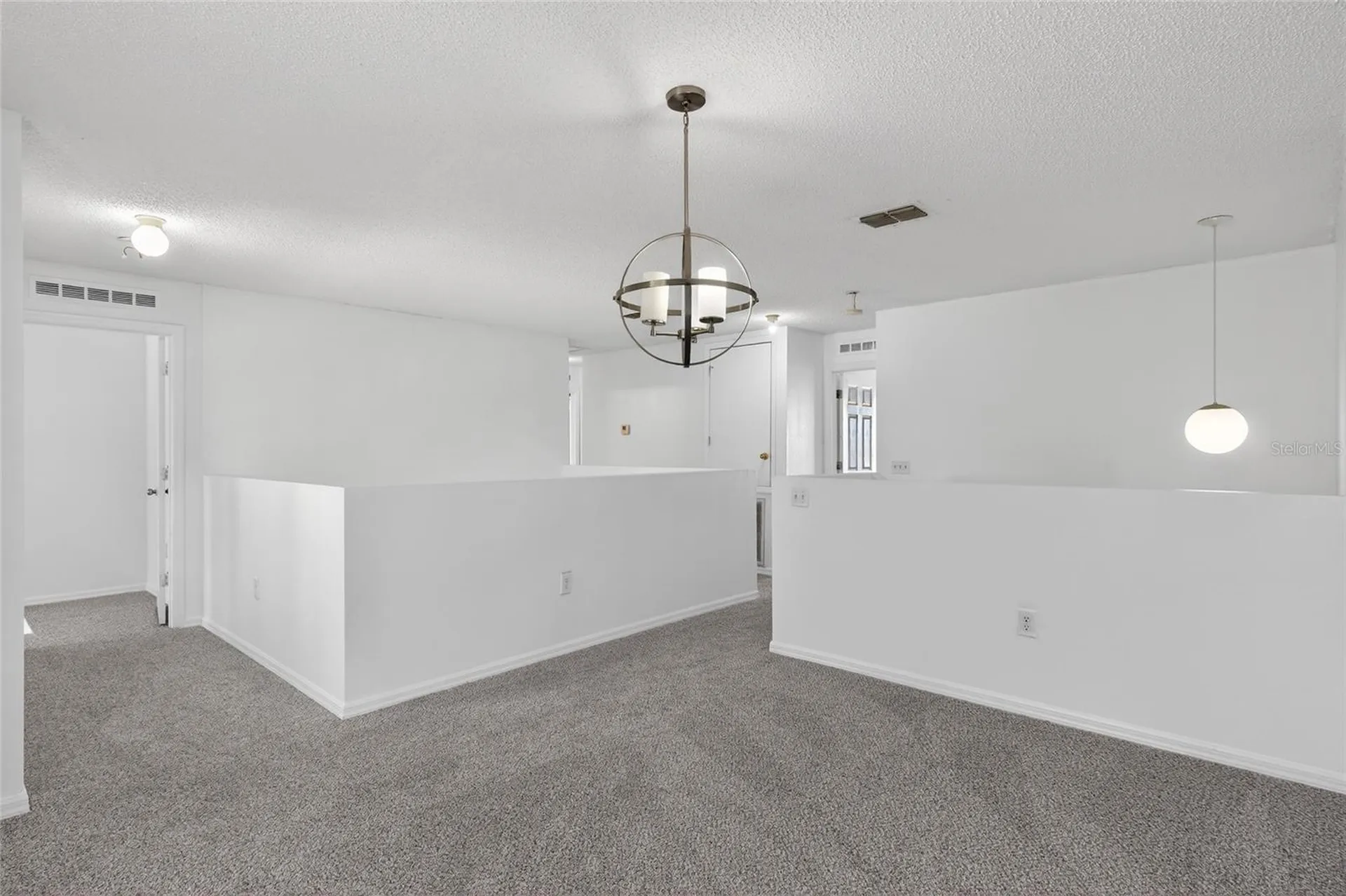 1906 Lakeview Lane Kissimmee FL 34759