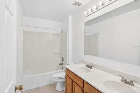 1906 Lakeview Lane Kissimmee FL 34759