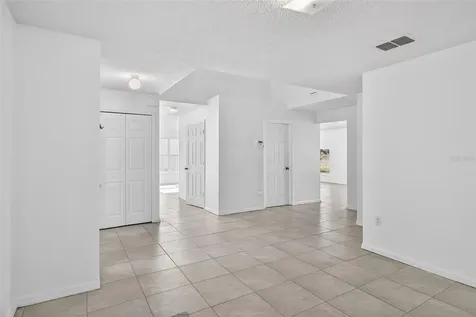 1906 Lakeview Lane Kissimmee FL 34759