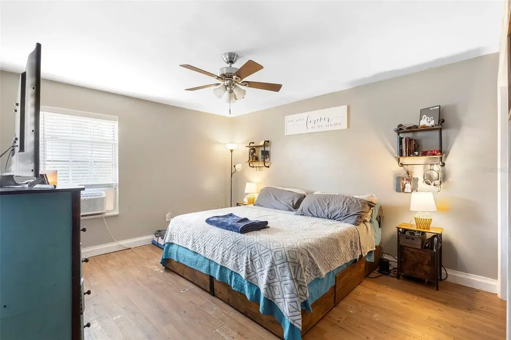 1462 Colin Kelly Avenue Daytona Beach FL 32124