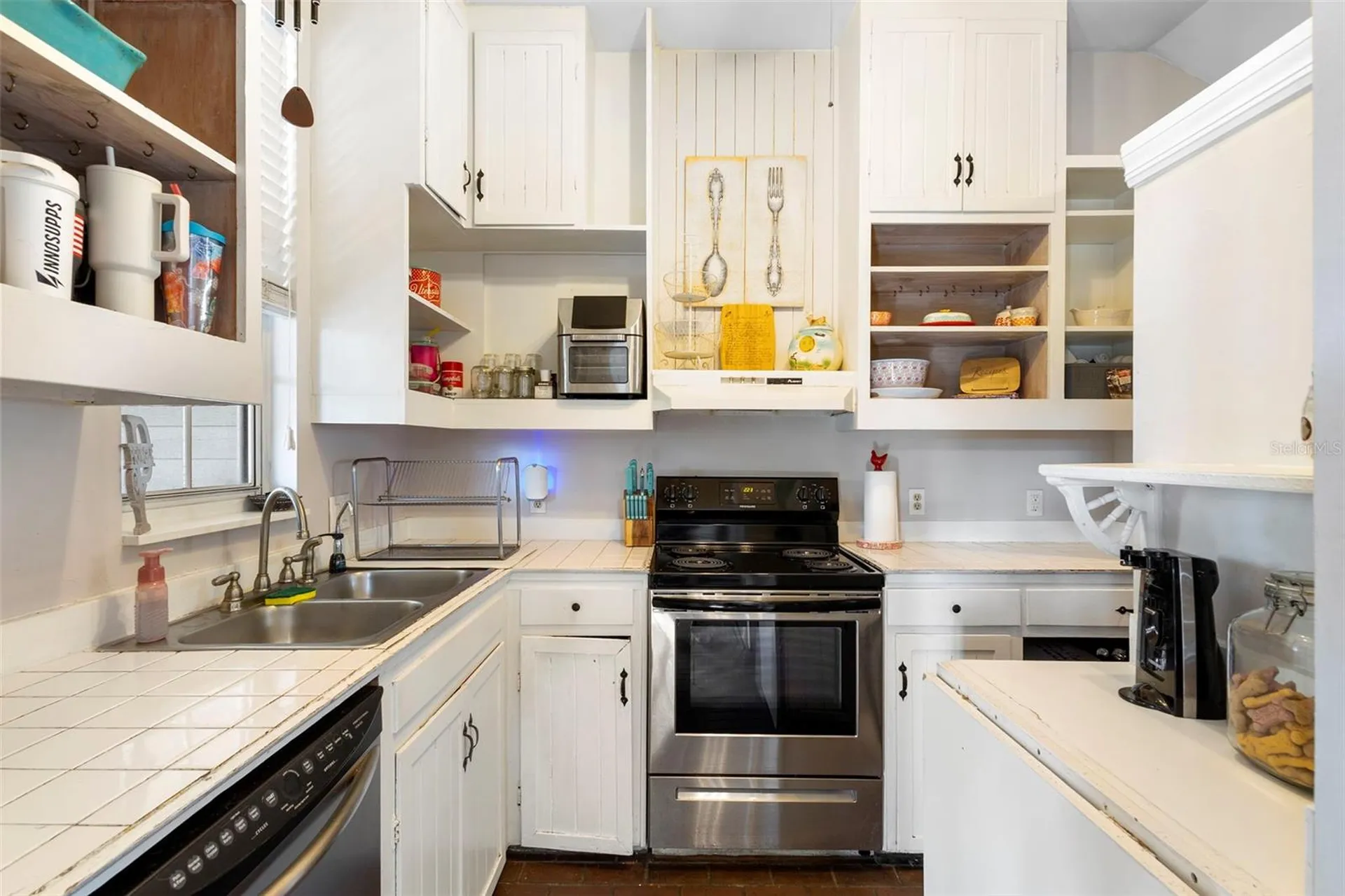 1462 Colin Kelly Avenue Daytona Beach FL 32124
