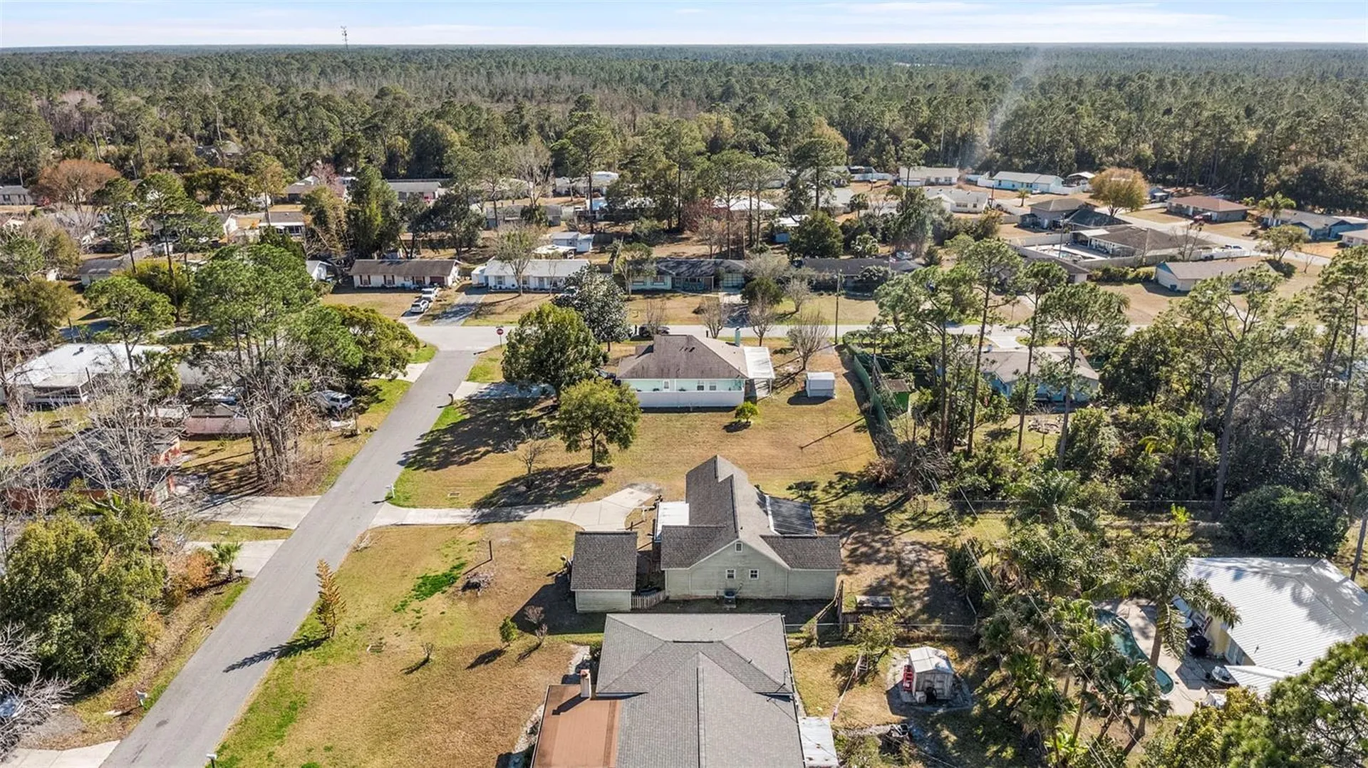 1462 Colin Kelly Avenue Daytona Beach FL 32124