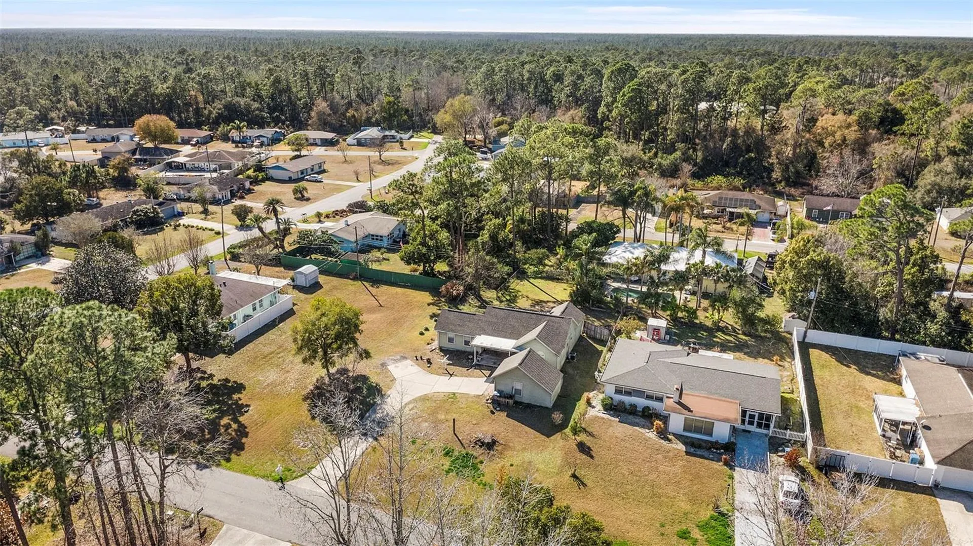 1462 Colin Kelly Avenue Daytona Beach FL 32124