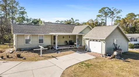 1462 Colin Kelly Avenue Daytona Beach FL 32124
