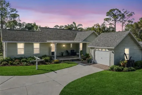 1462 Colin Kelly Avenue Daytona Beach FL 32124