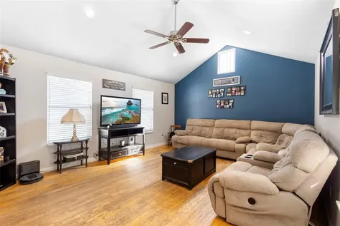 1462 Colin Kelly Avenue Daytona Beach FL 32124