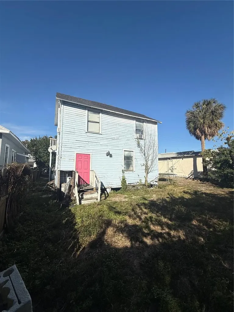 1015 E Columbus Drive Tampa FL 33605