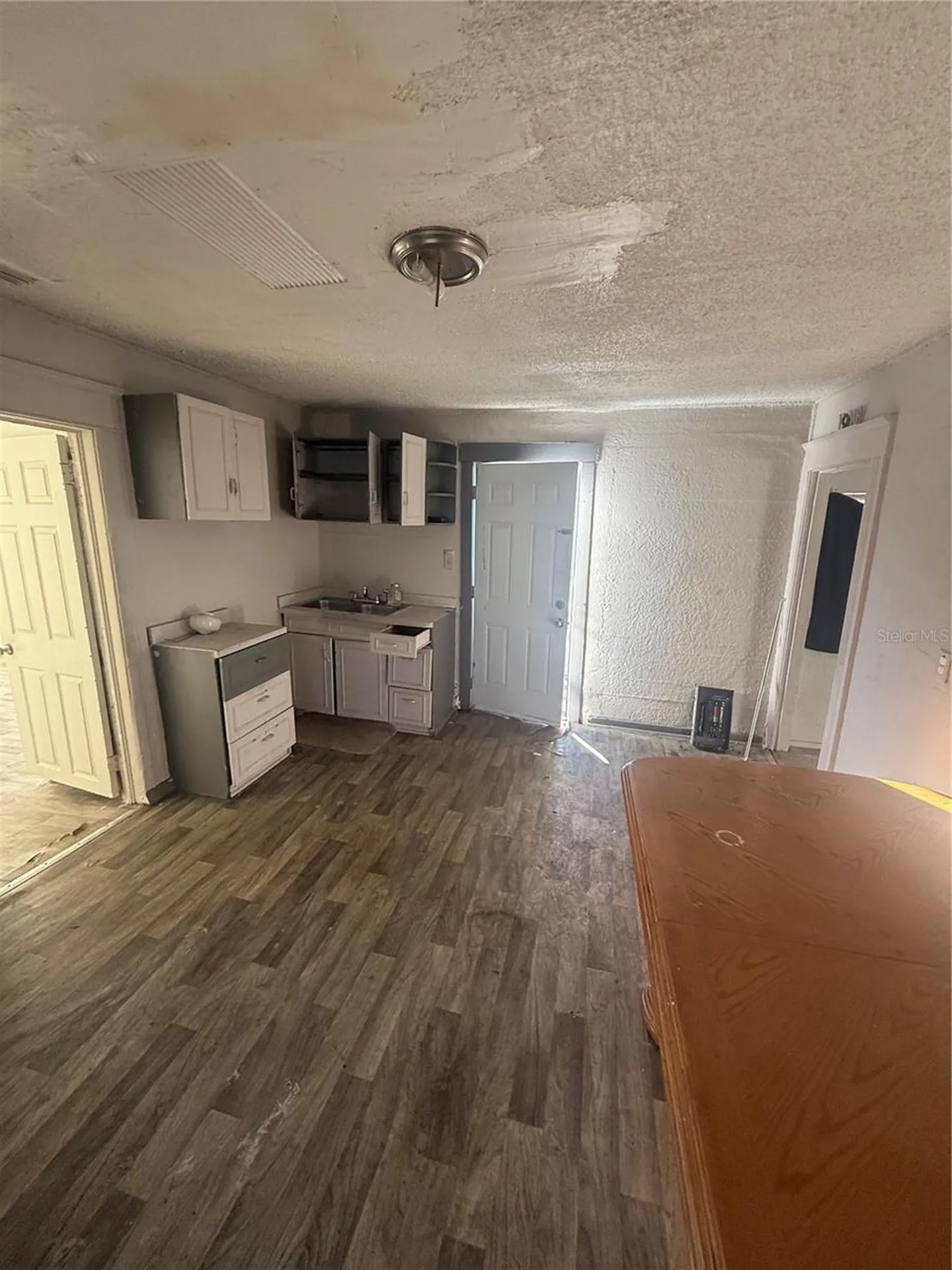 1015 E Columbus Drive Tampa FL 33605
