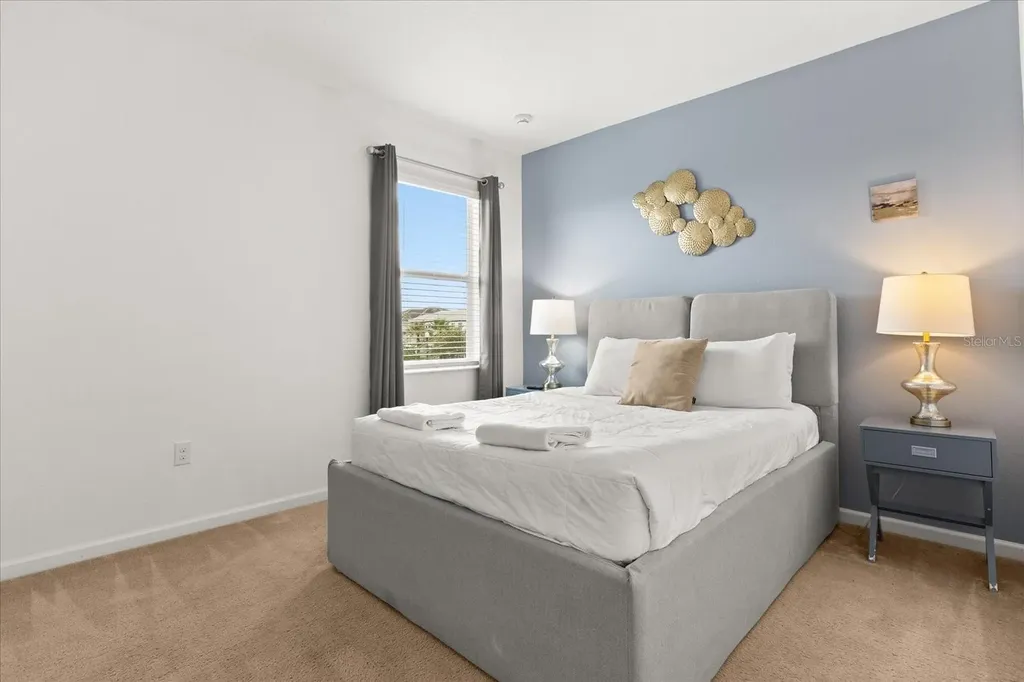 4565 Cabello Loop Kissimmee FL 34746