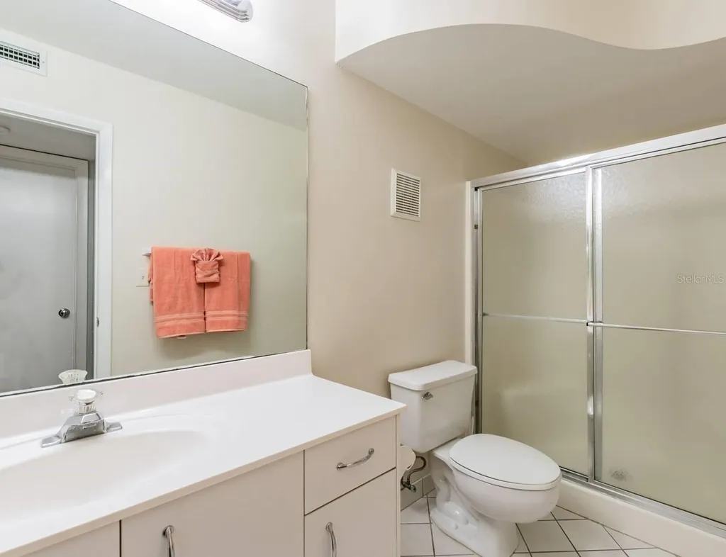 6085 Bahia Del Mar Circle St Petersburg FL 33715