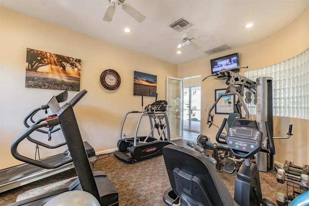 6085 Bahia Del Mar Circle St Petersburg FL 33715