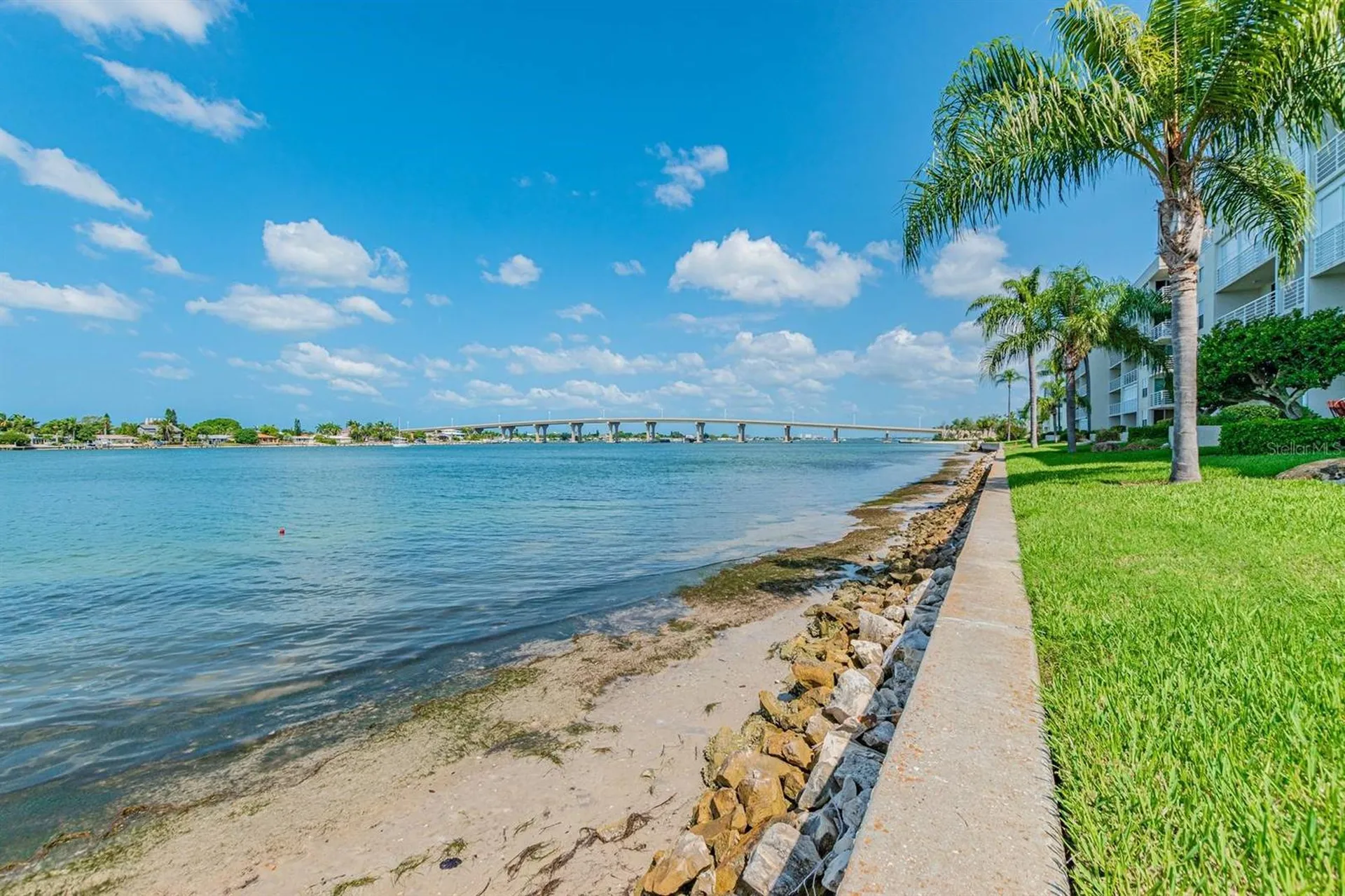 6085 Bahia Del Mar Circle St Petersburg FL 33715