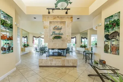 6085 Bahia Del Mar Circle St Petersburg FL 33715