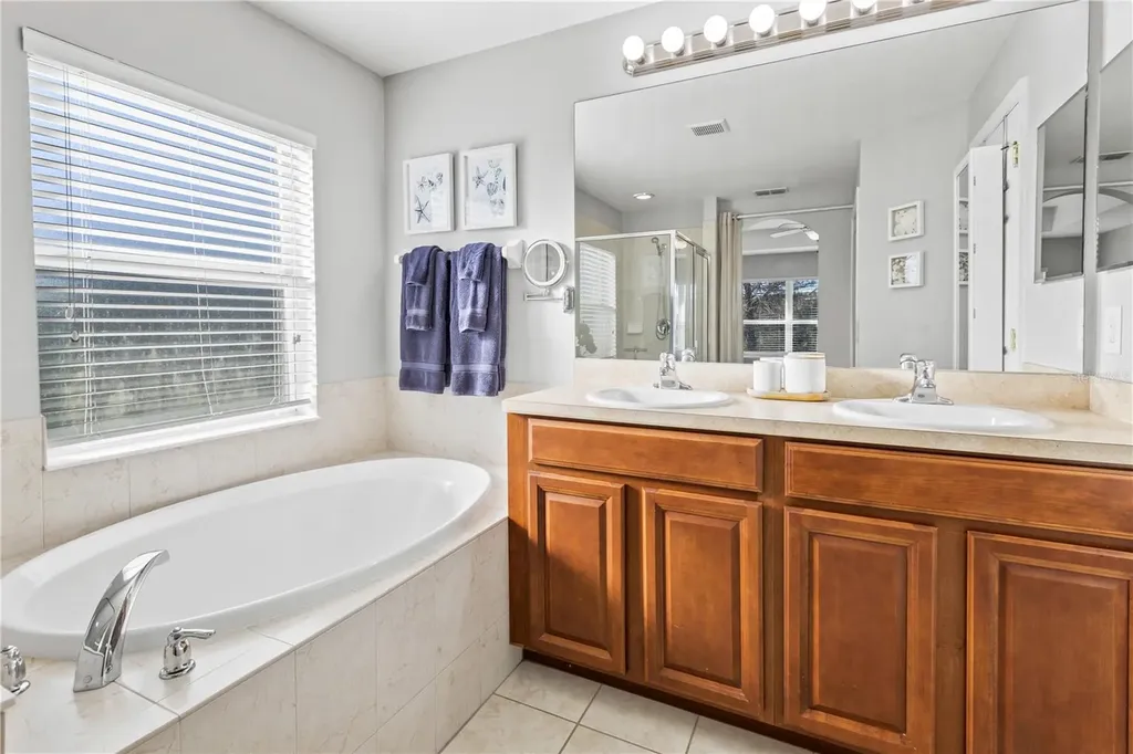 5011 72nd Street E Palmetto FL 34221