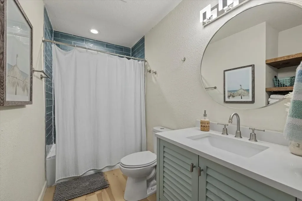 2069 Bougainvillea Street Sarasota FL 34239