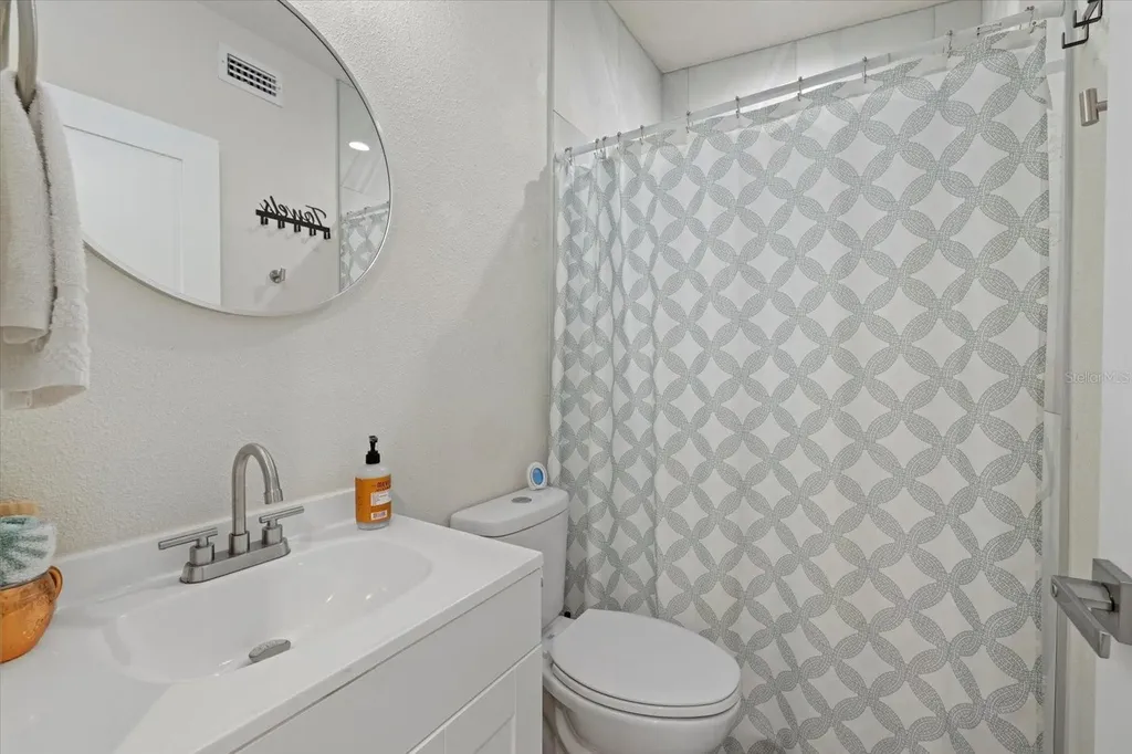 2069 Bougainvillea Street Sarasota FL 34239