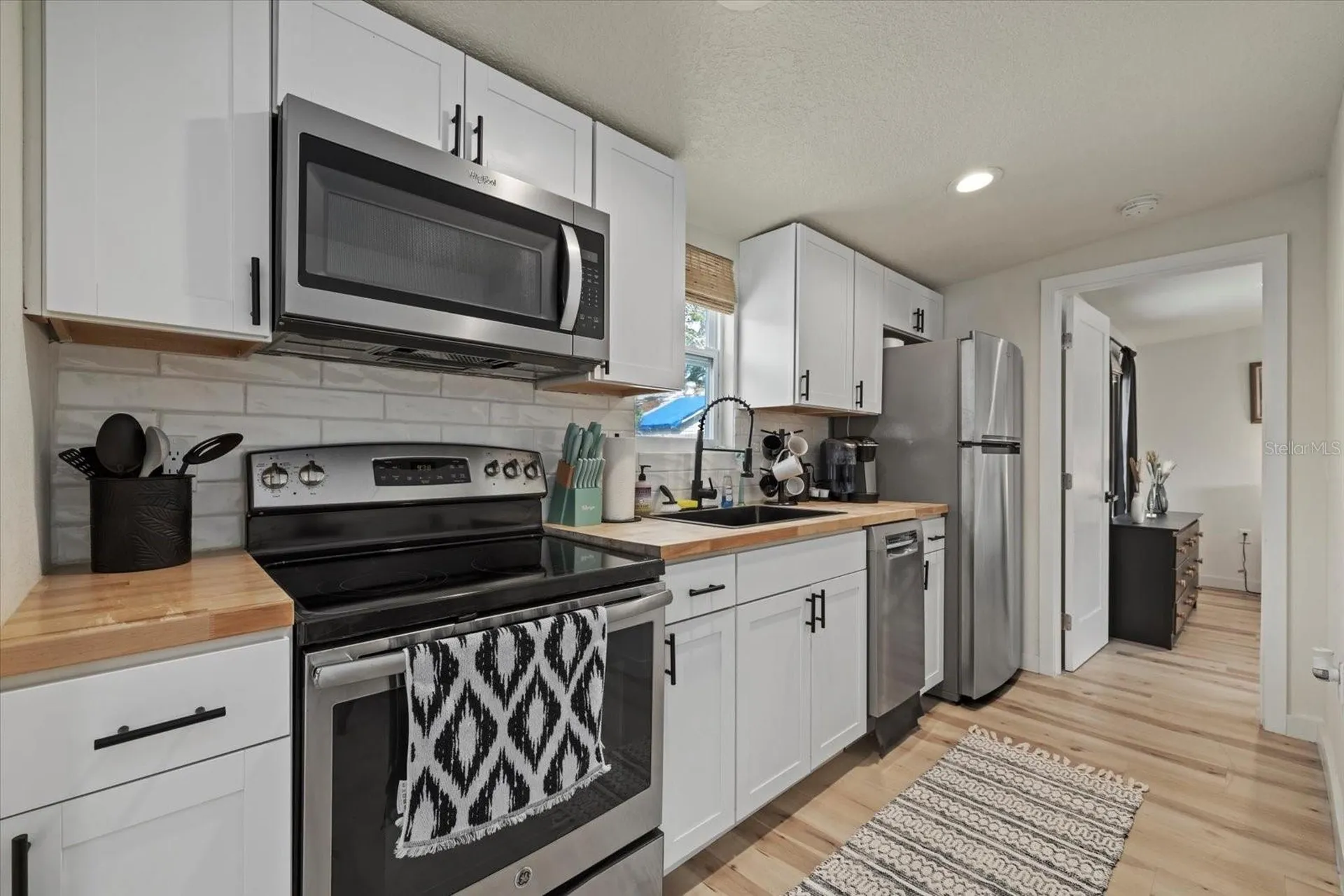 2069 Bougainvillea Street Sarasota FL 34239