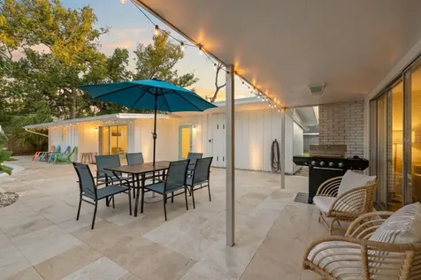 2069 Bougainvillea Street Sarasota FL 34239