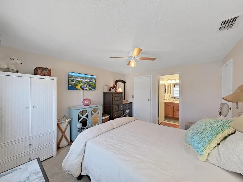 129 Camphor Circle Oldsmar FL 34677