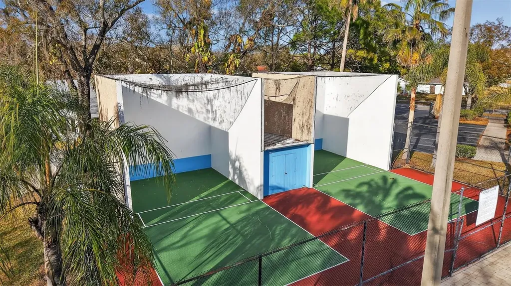 129 Camphor Circle Oldsmar FL 34677