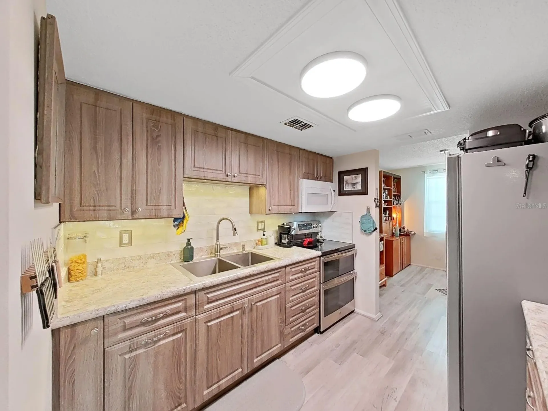 129 Camphor Circle Oldsmar FL 34677