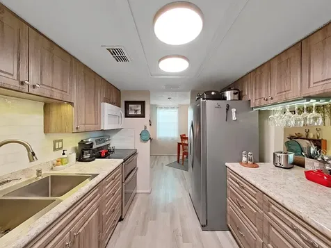 129 Camphor Circle Oldsmar FL 34677