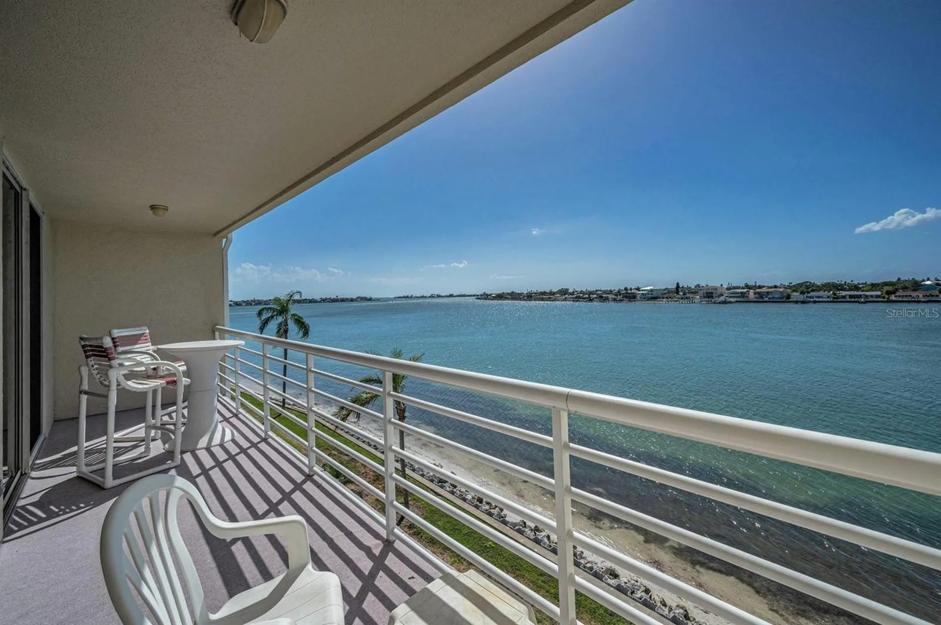 6085 Bahia Del Mar Circle St Petersburg FL 33715