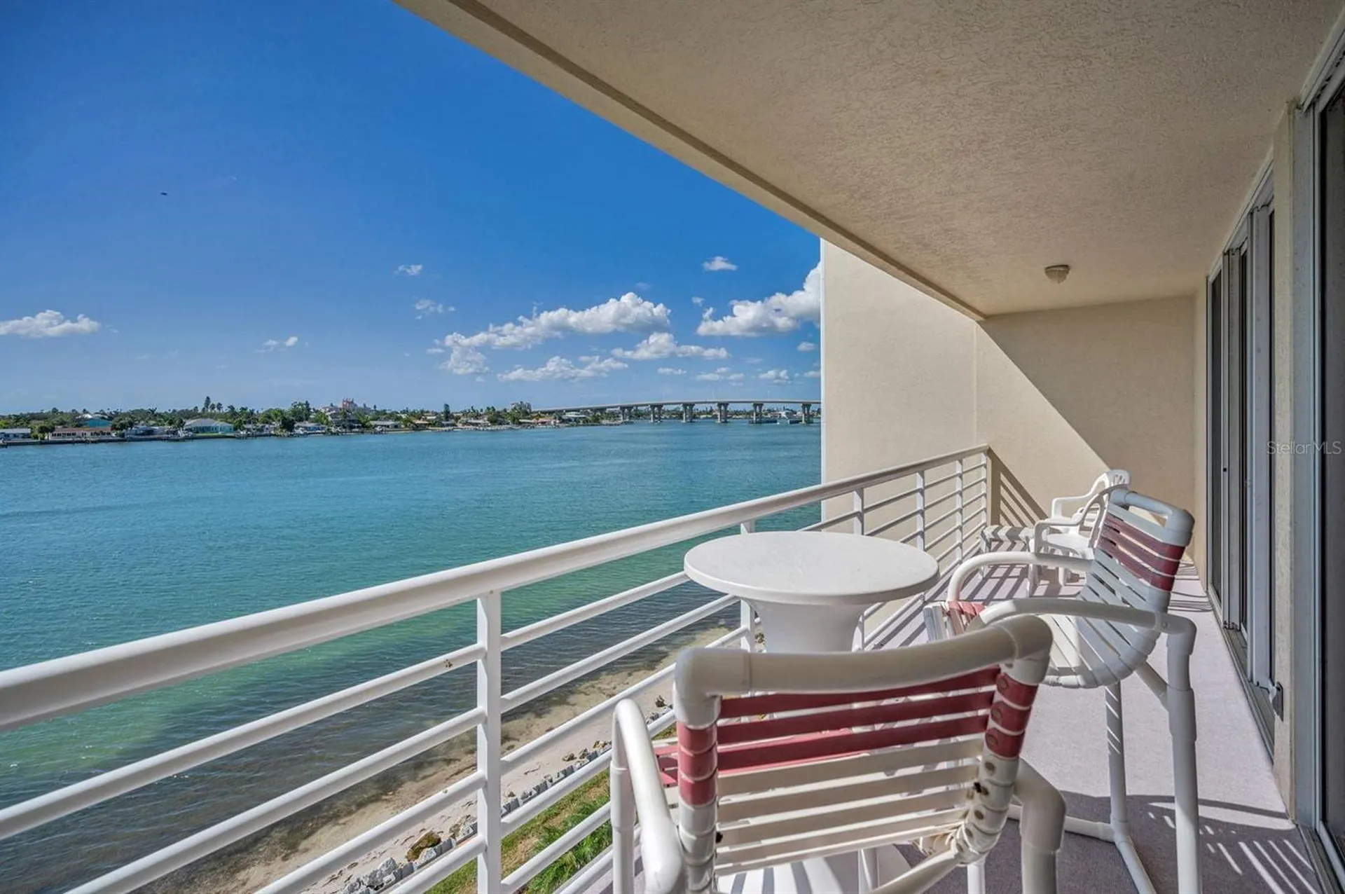 6085 Bahia Del Mar Circle St Petersburg FL 33715