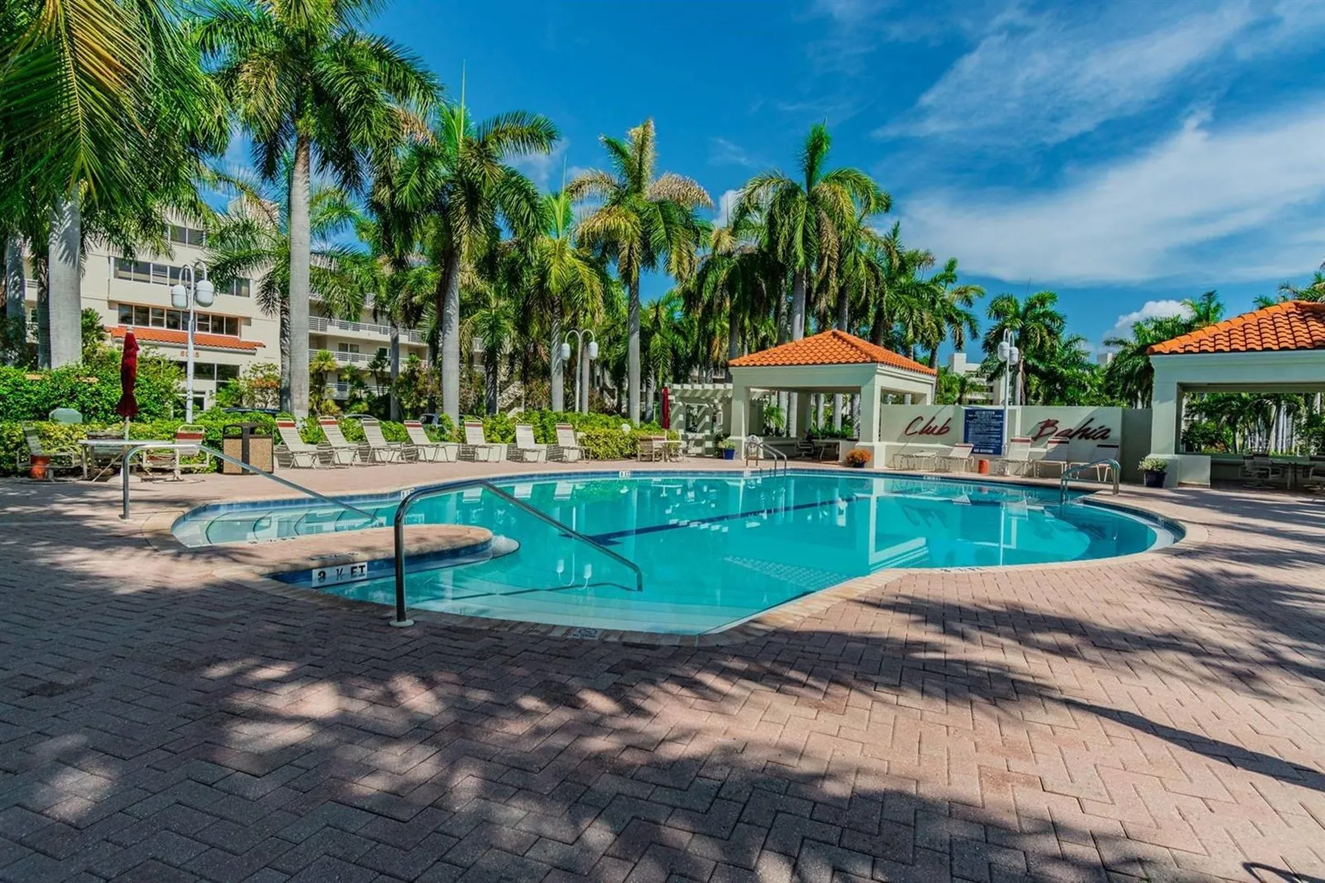 6085 Bahia Del Mar Circle St Petersburg FL 33715