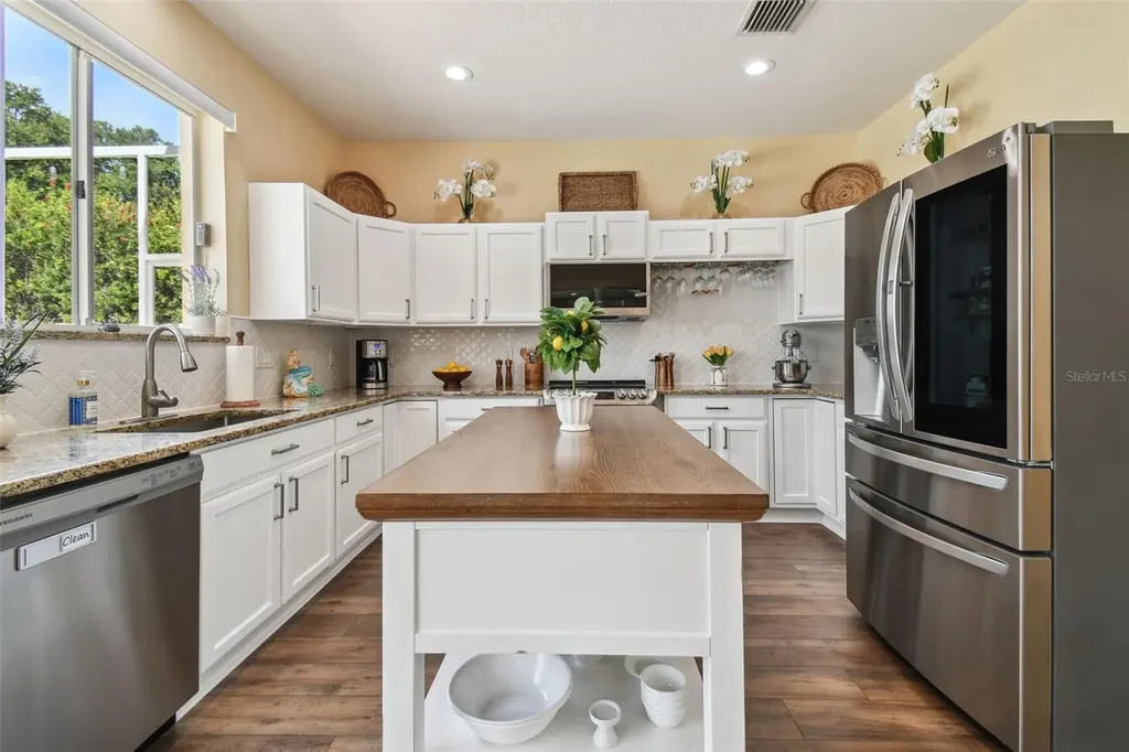 21511 Wilderness Lake Boulevard Land O Lakes FL 34637