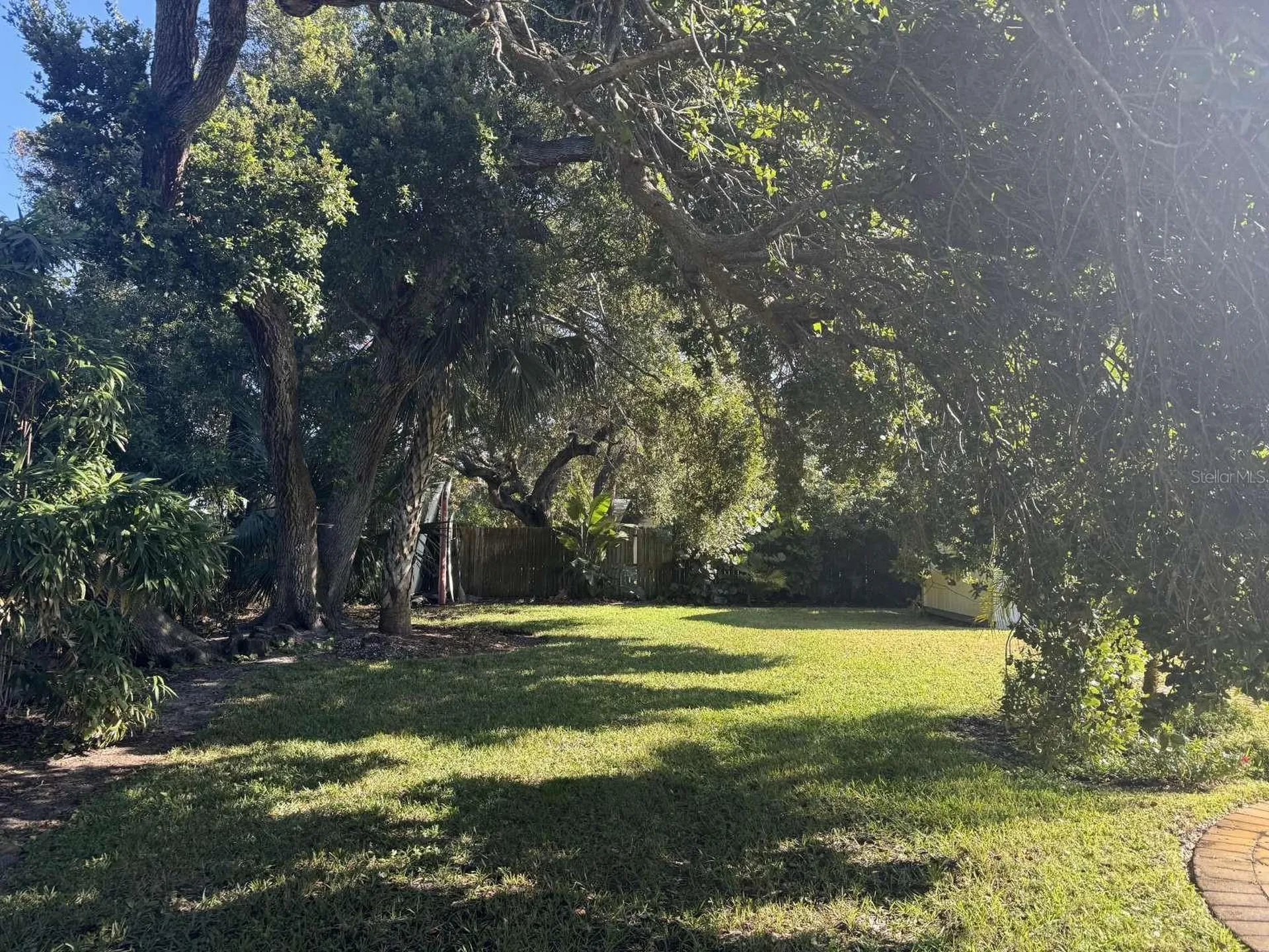 812 E 13th Avenue New Smyrna Beach FL 32169