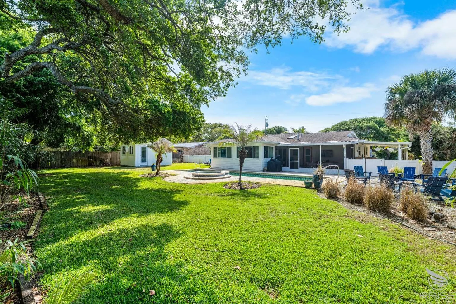 812 E 13th Avenue New Smyrna Beach FL 32169