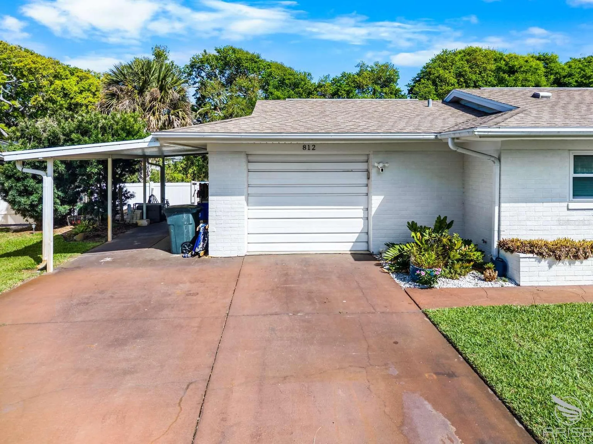 812 E 13th Avenue New Smyrna Beach FL 32169