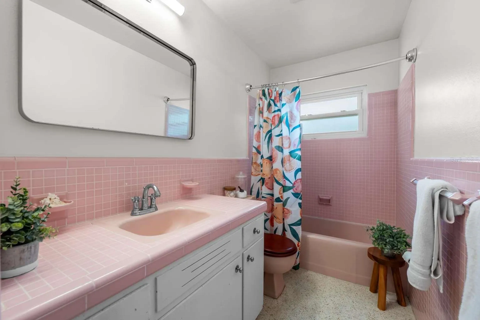 812 E 13th Avenue New Smyrna Beach FL 32169