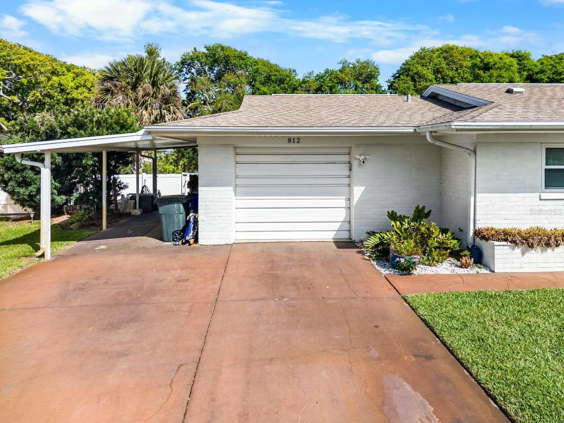 812 E 13th Avenue New Smyrna Beach FL 32169