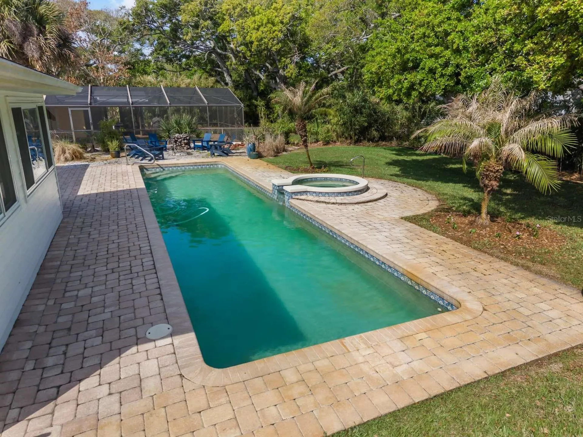 812 E 13th Avenue New Smyrna Beach FL 32169