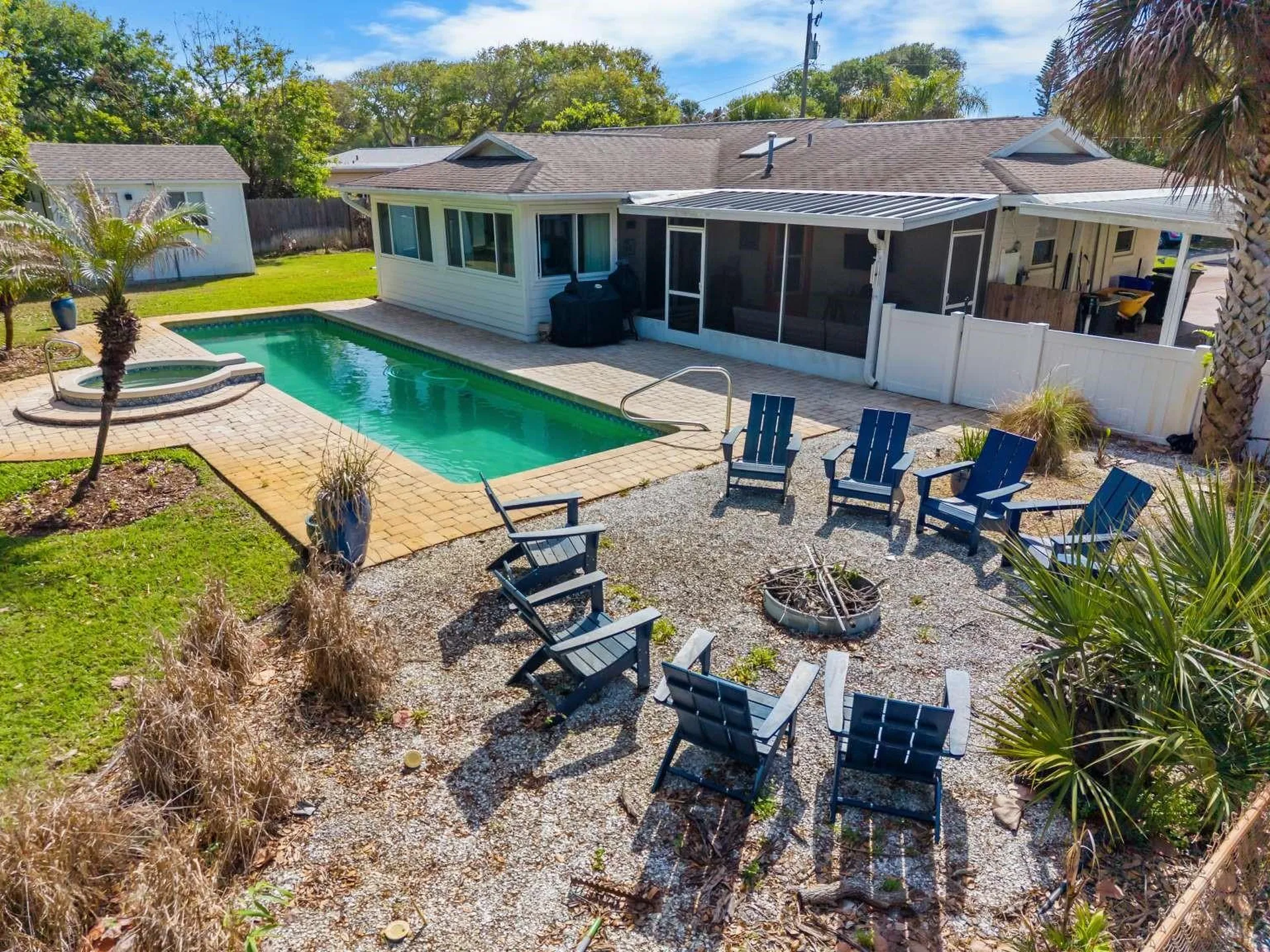 812 E 13th Avenue New Smyrna Beach FL 32169